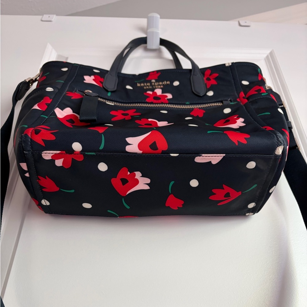 kate spade Chelsea Whimsy Navy Floral Tote with Red & Pink Flowers - Picture 6 of 8